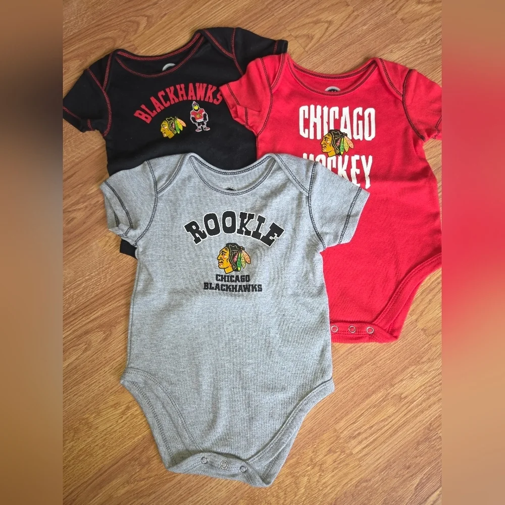 NHL Chicago Blackhawks Baby 12 Months Bodysuit 3pc Hockey NWT 100% Cotton